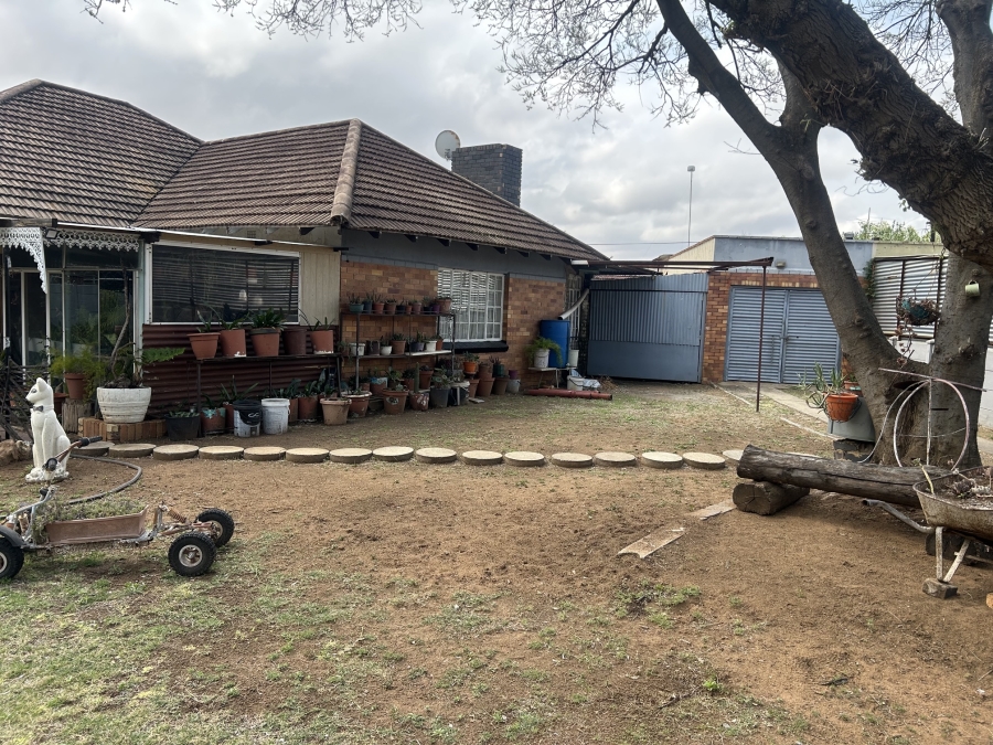 3 Bedroom Property for Sale in Vierfontein Free State